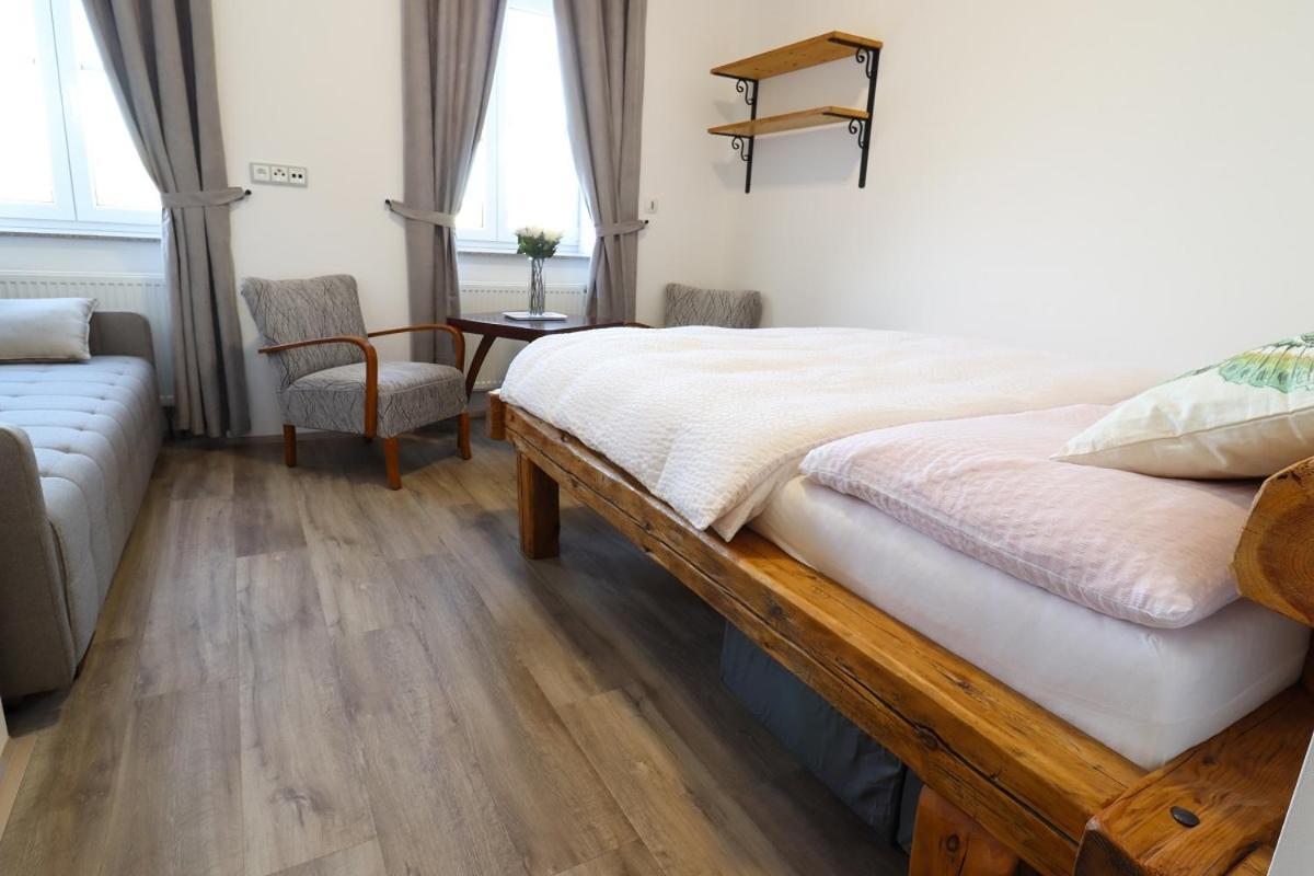 Penzion U Hlavacku Horažďovice Buitenkant foto